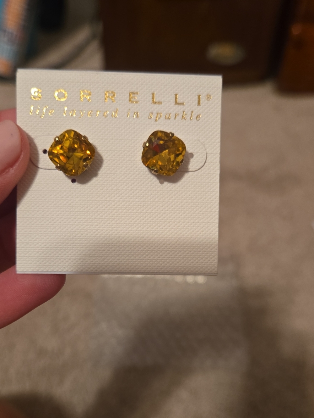New Sorrelli Earrings - Picture 4 of 5
